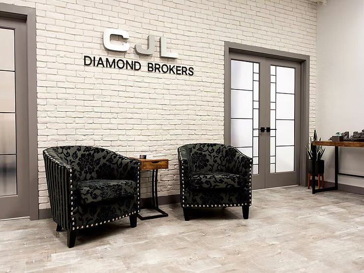 Red Deer Jewellery Stores with Customization Options? Visit CJL!
