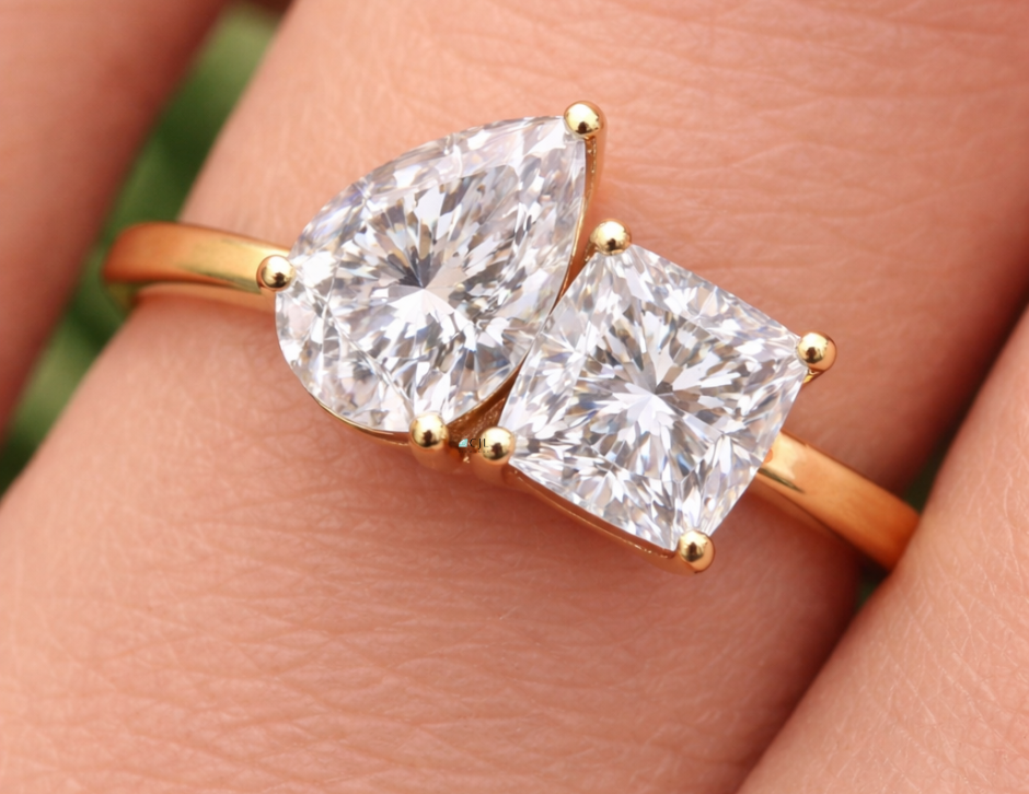 Toi et Moi Engagement Rings: Two Diamonds, One Story