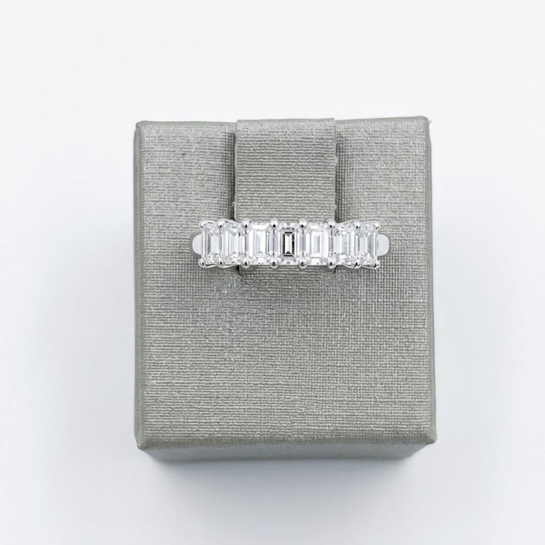 14K White Gold 7 Stone Emerald Lab Diamond Anniversary Band