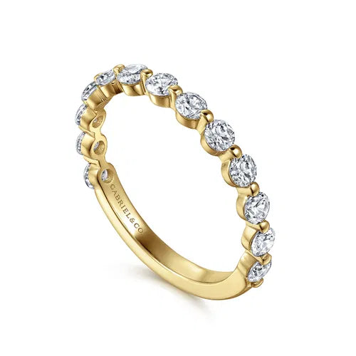 14K Yellow Gold Single Prong Diamond Wedding Band